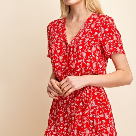 Red Floral Romper NWT - Picture 5 of 6